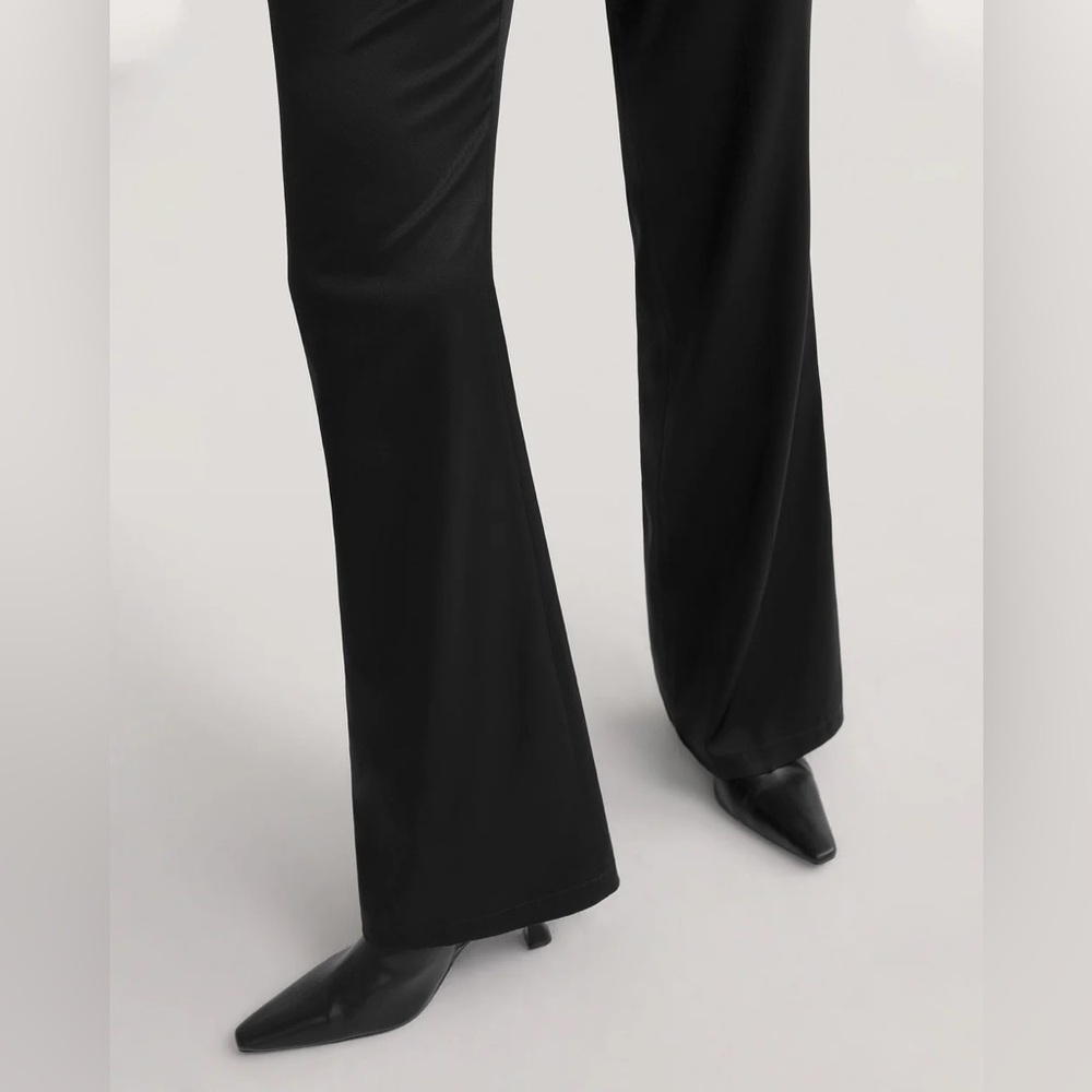 LILYSILK The Albo Micro-Flare Pants - Picture 6 of 9